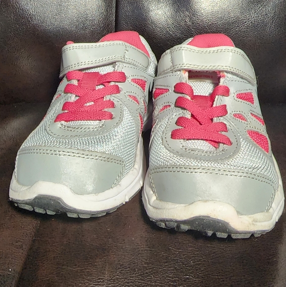 Girls Nike Revolution 2 Sneakers size 11c